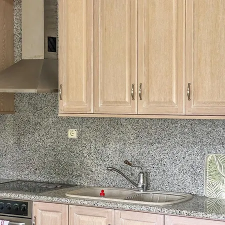 Cosy With Sea View Апартаменты *